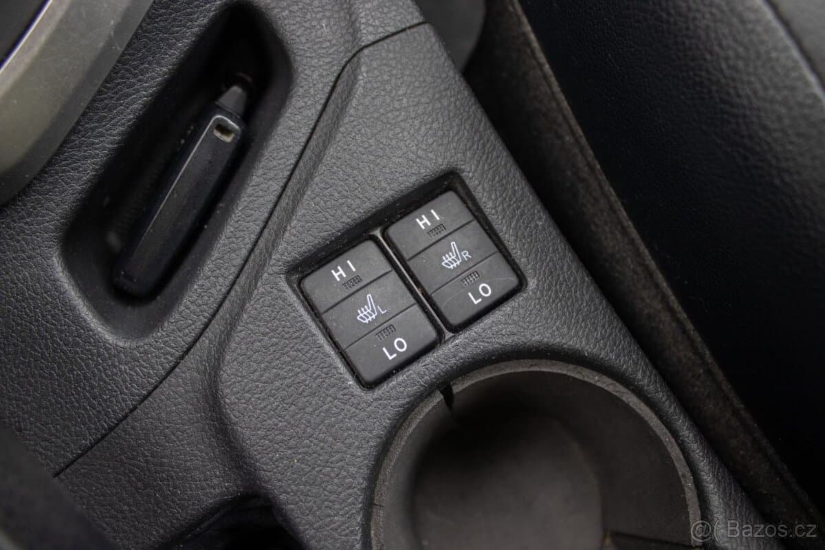 2014 Toyota AURIS - 20