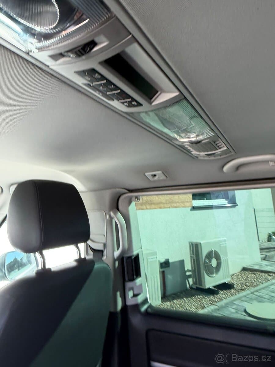 2014 Volkswagen MULTIVAN - 20