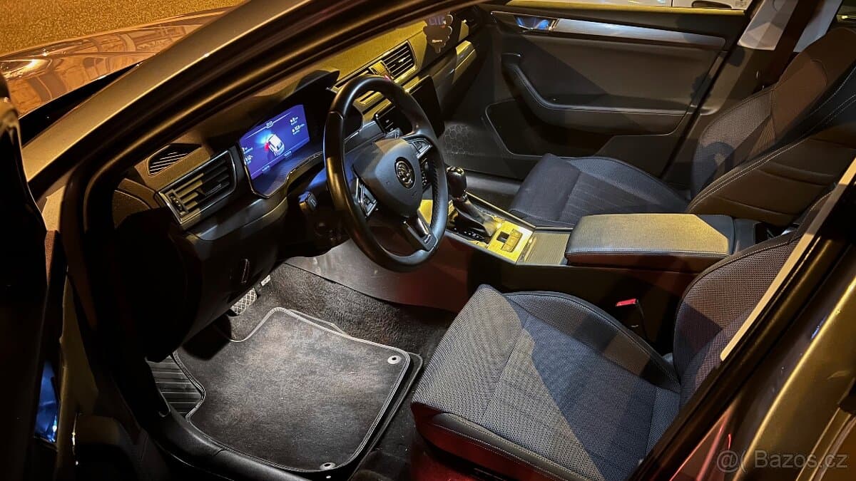 2020 Škoda SUPERB - 20
