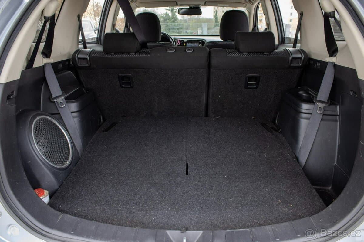 2016 Mitsubishi OUTLANDER - 20