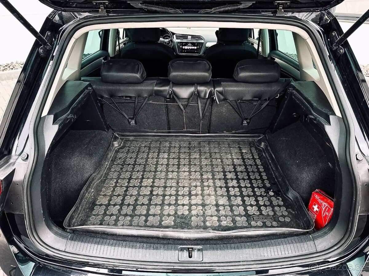 2017 Volkswagen TIGUAN - 20