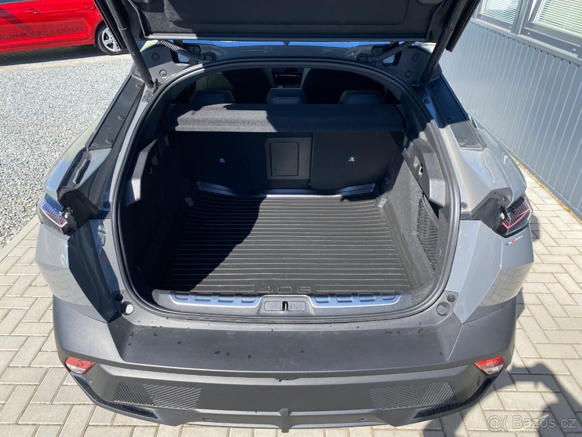 2025 Peugeot 408 - 20
