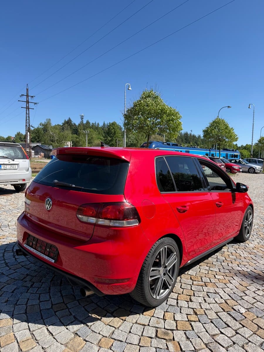 2010 Volkswagen GOLF - 3
