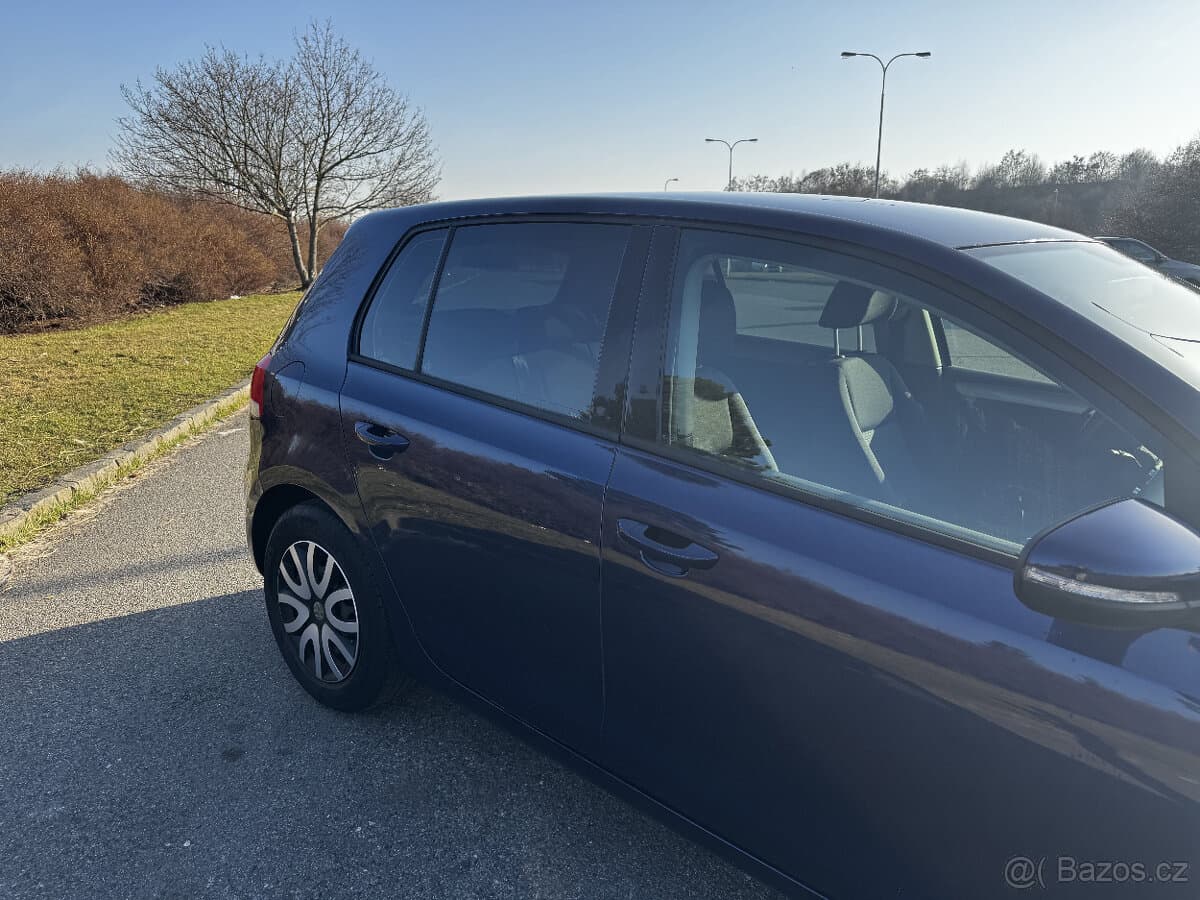 2010 Volkswagen GOLF - 3