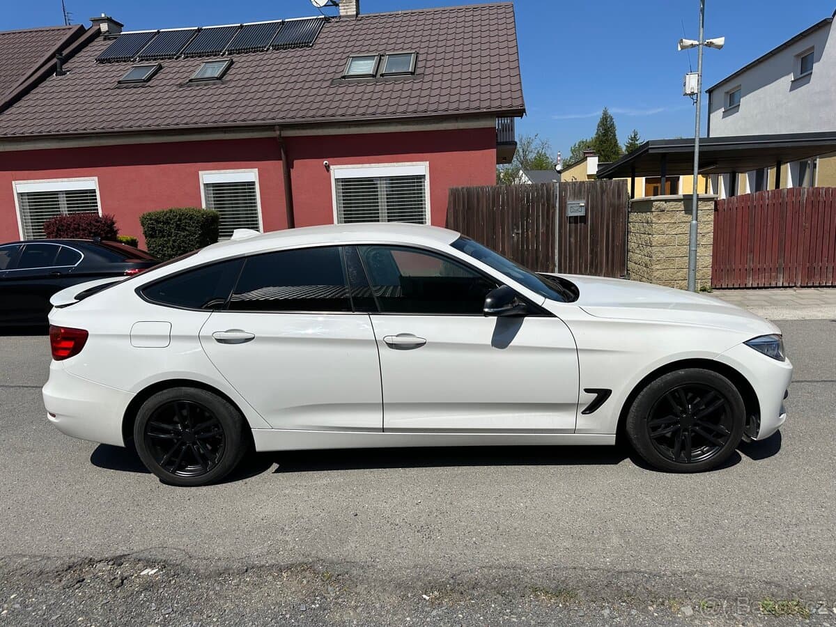 2015 BMW M3 - 3