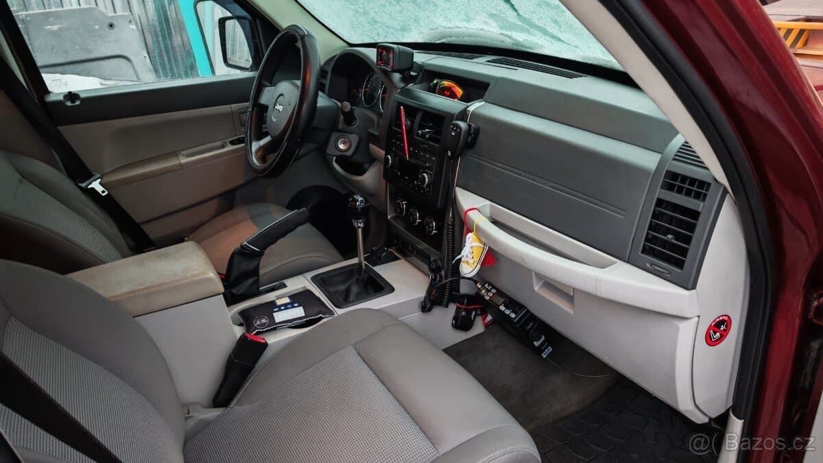 2008 Jeep CHEROKEE - 3