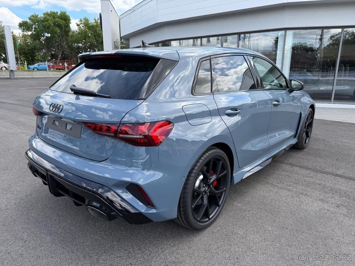 2026 Audi RS3 - 3