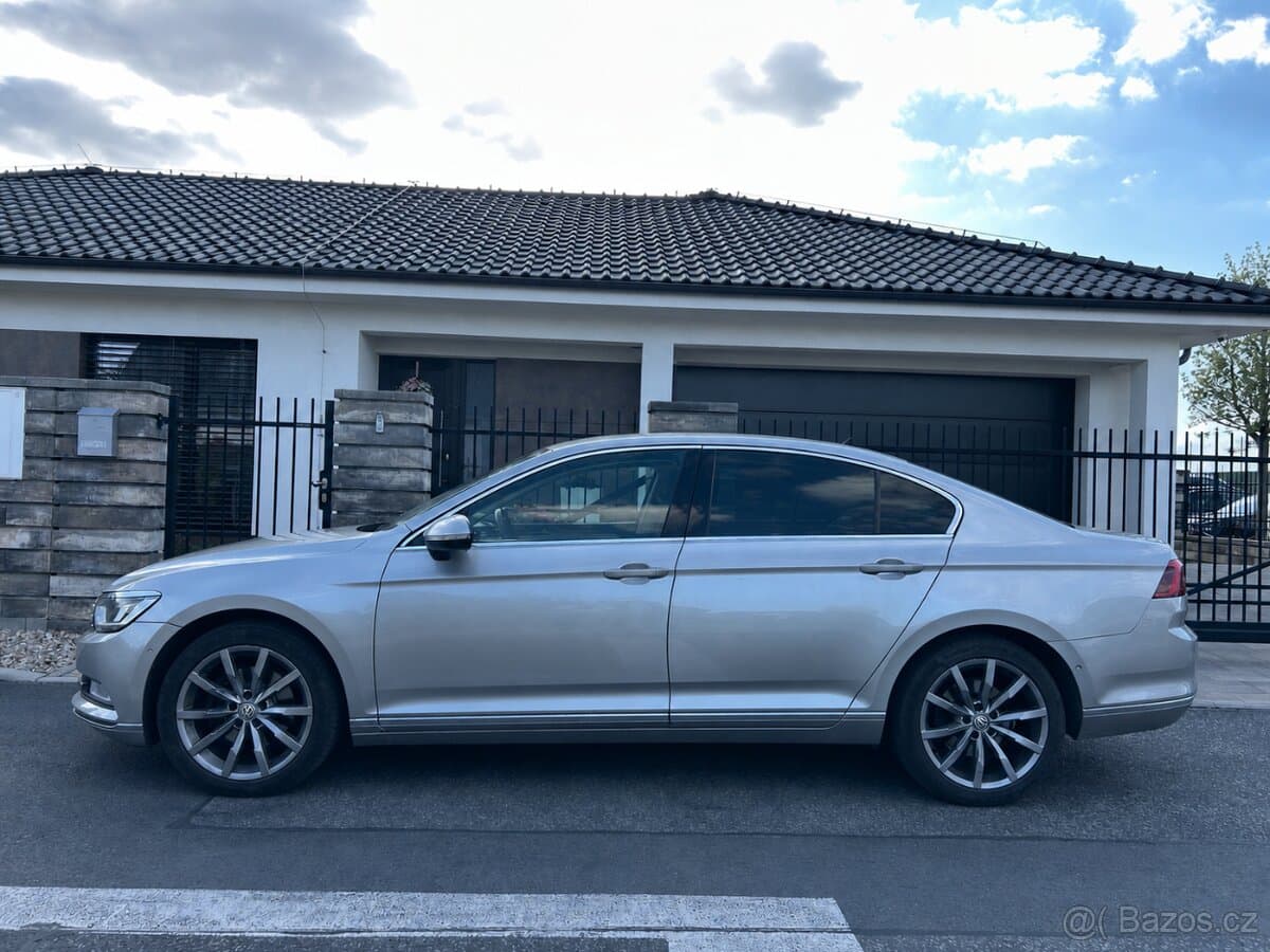 2017 Volkswagen PASSAT - 3