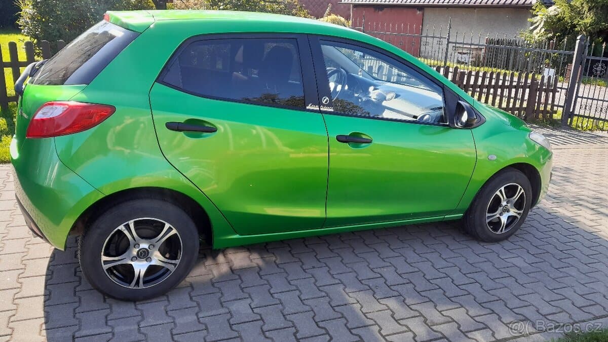 2013 Mazda 2 - 3