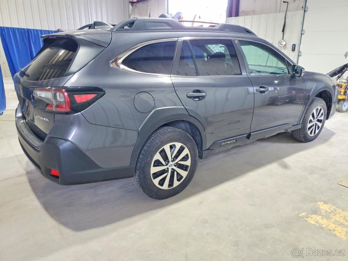 2023 Subaru OUTBACK - 3