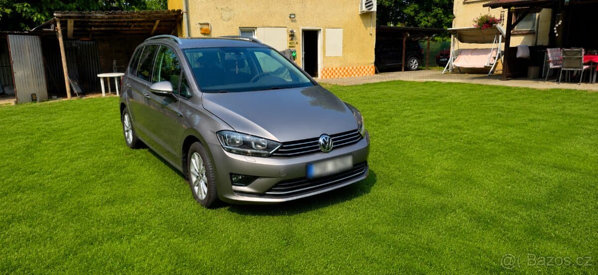 Volkswagen GOLF - 3