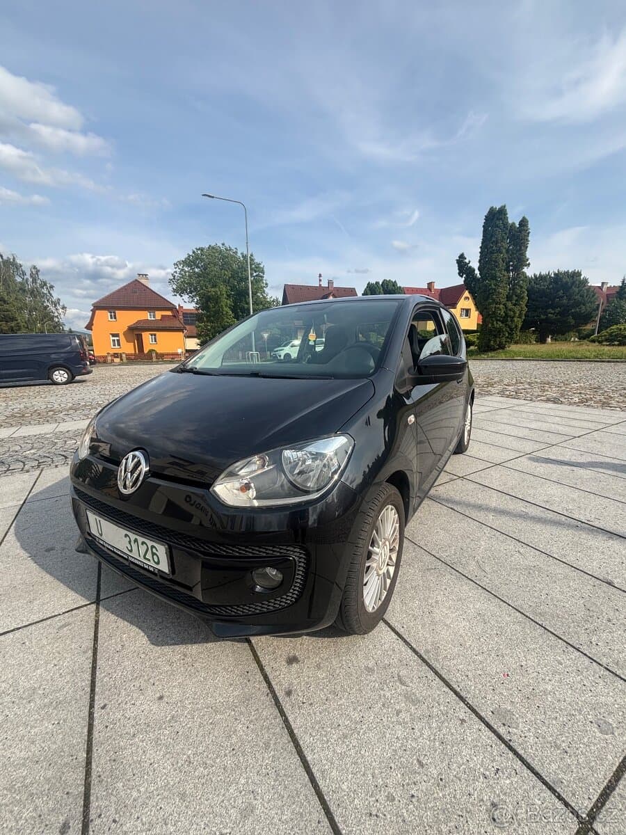 Volkswagen UP! - 3