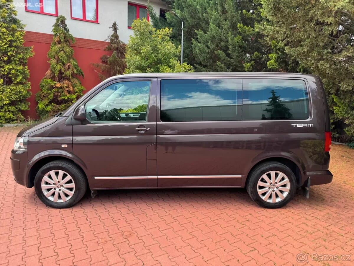 2011 Volkswagen MULTIVAN - 3