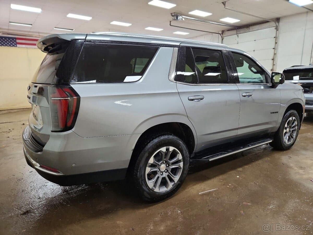2025 Chevrolet TAHOE - 3