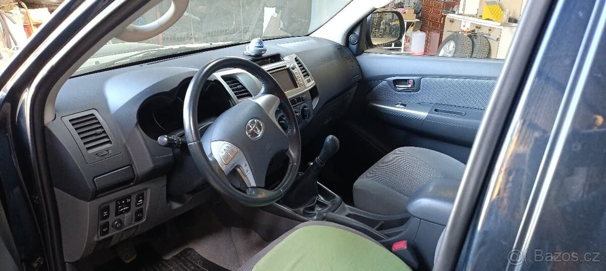 2013 Toyota HILUX - 3