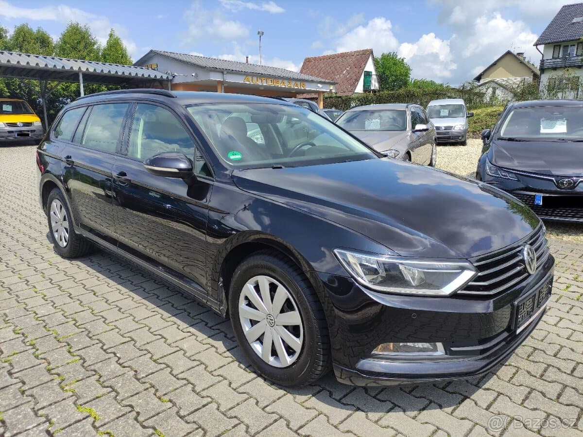 2017 Volkswagen PASSAT - 3