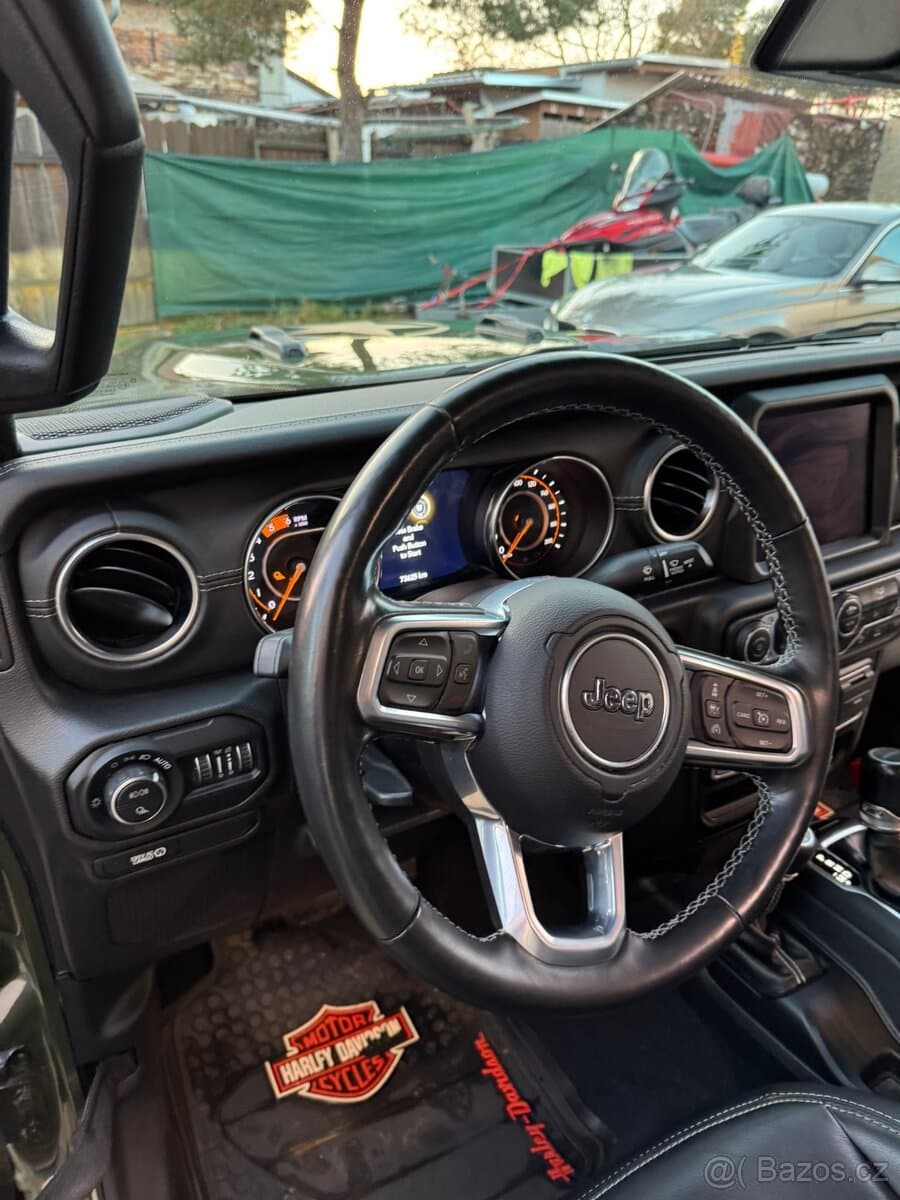 2021 Jeep GLADIATOR - 3