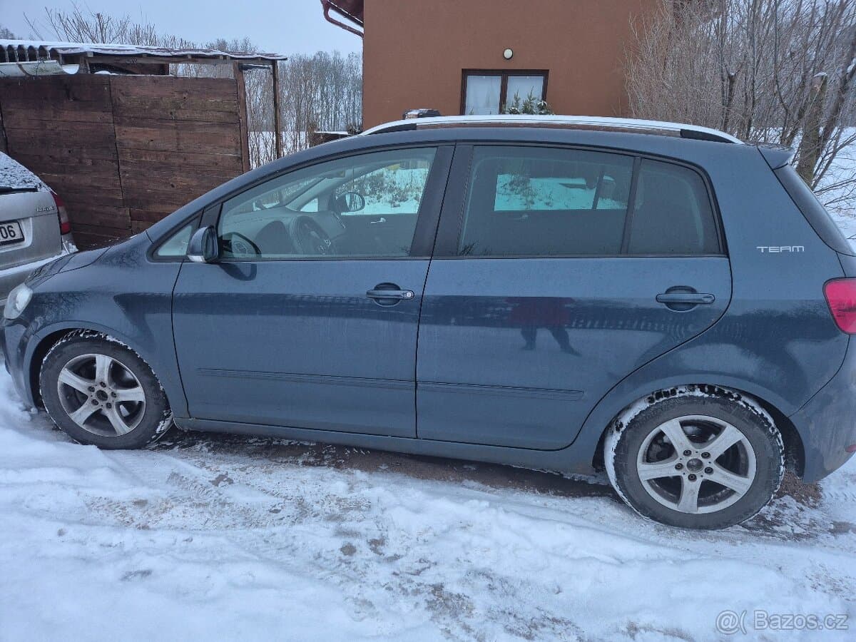 Volkswagen GOLF - 3