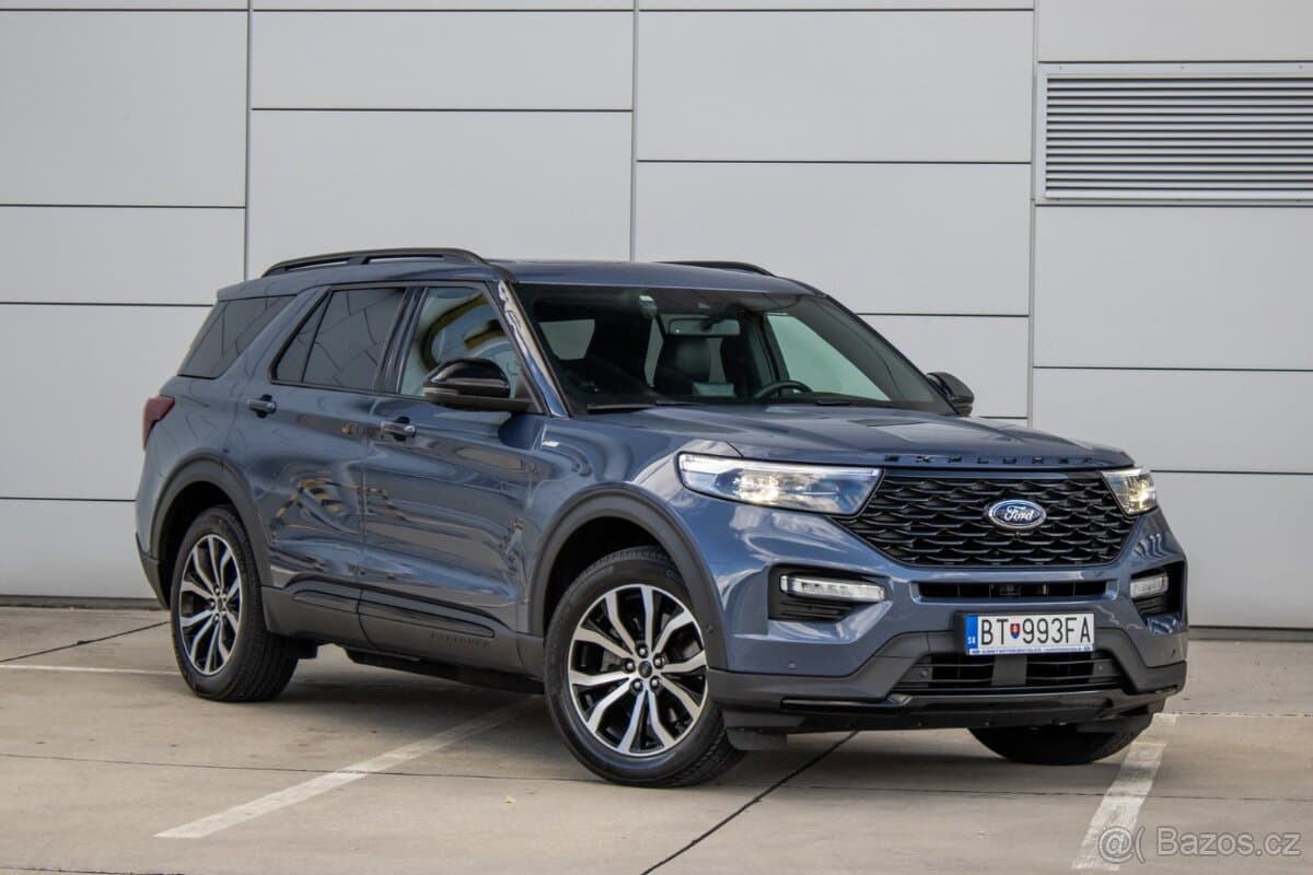 2022 Ford EXPLORER - 3