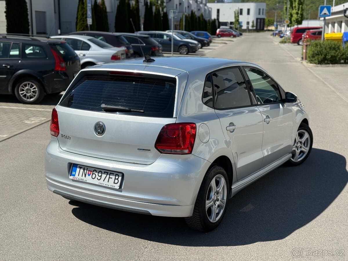2011 Volkswagen POLO - 3