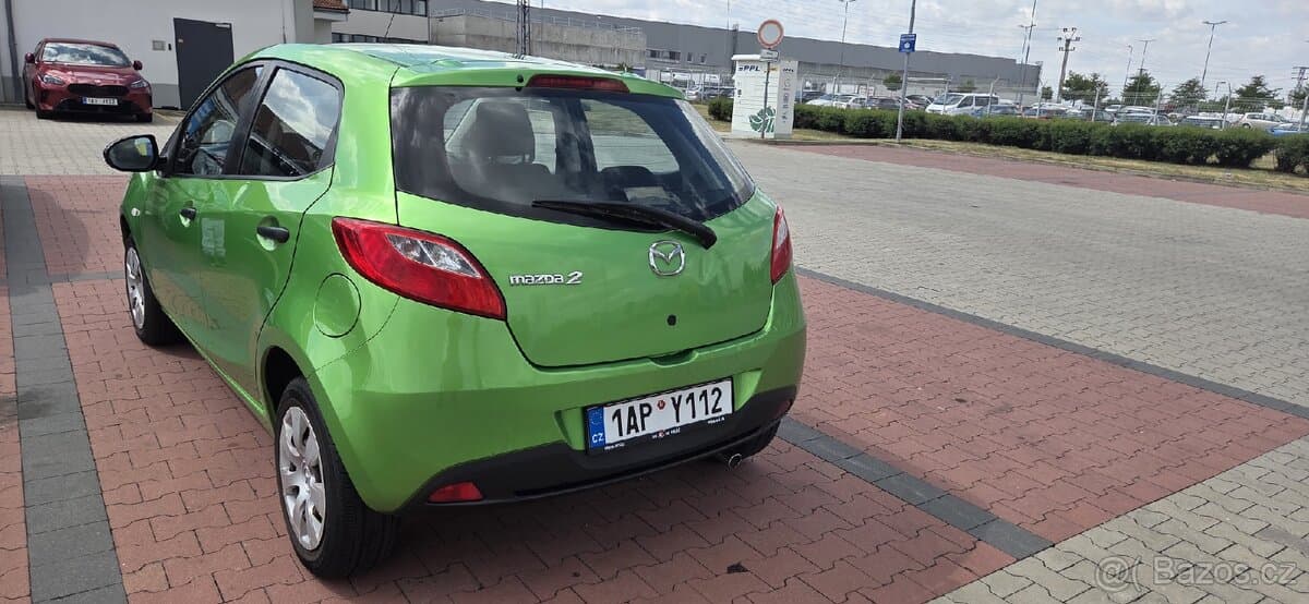 2011 Mazda 2 - 3
