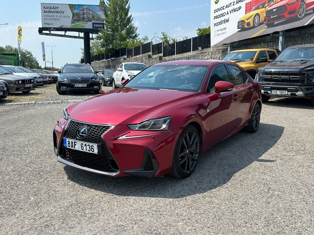 2020 Lexus IS - 3