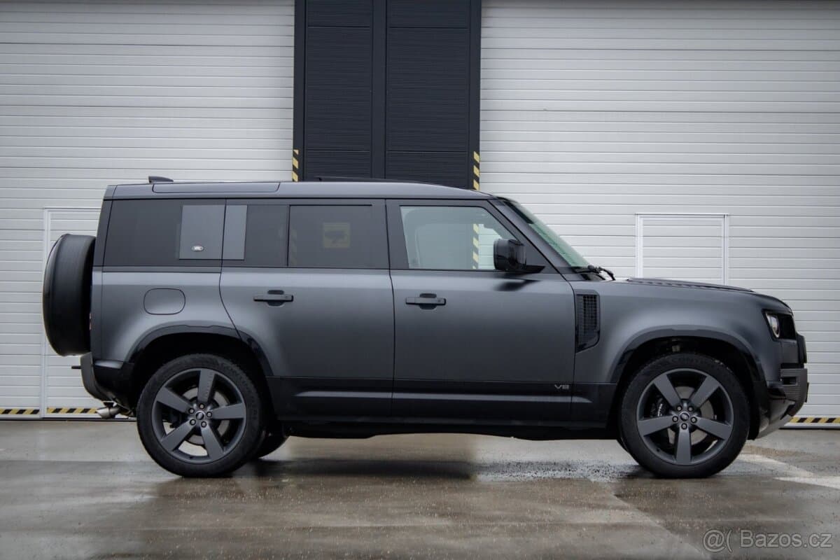 2023 Land Rover DEFENDER - 3