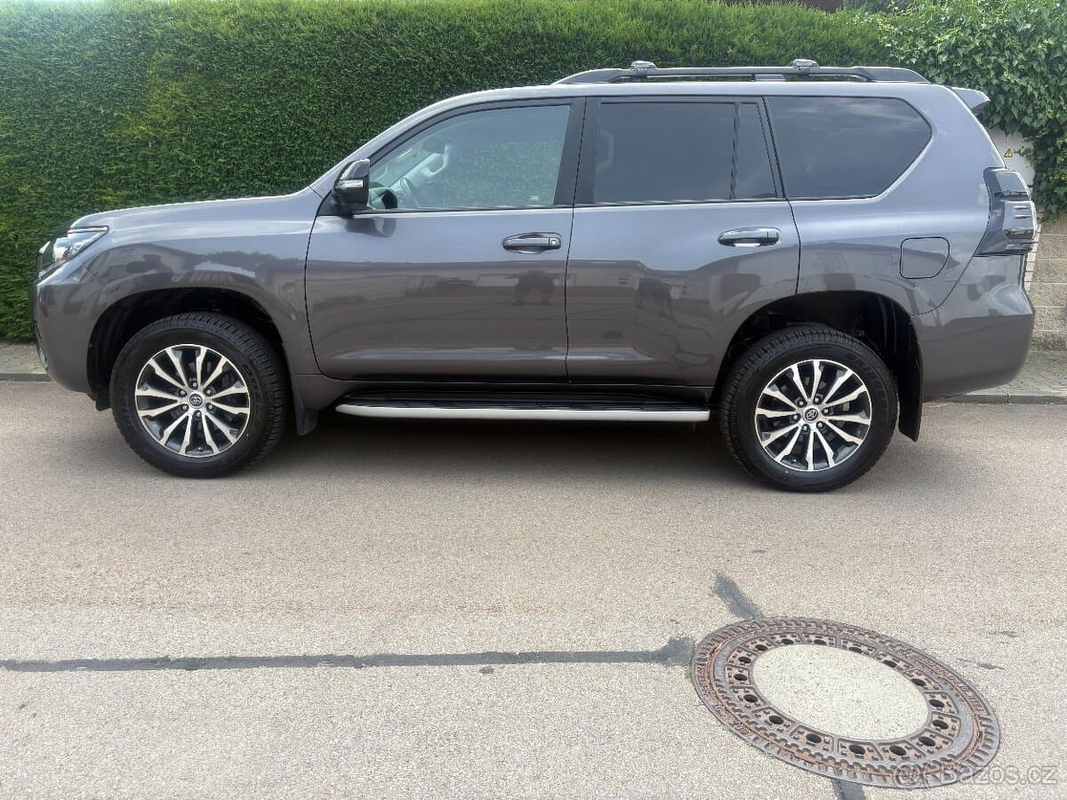 2021 Toyota LAND CRUISER - 3