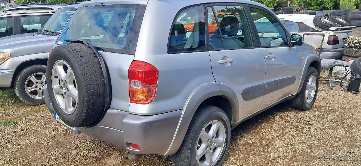 2001 Toyota RAV4 - 3