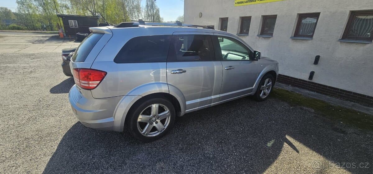 Dodge JOURNEY - 3