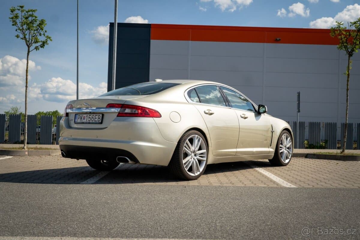 2008 Jaguar XF - 3