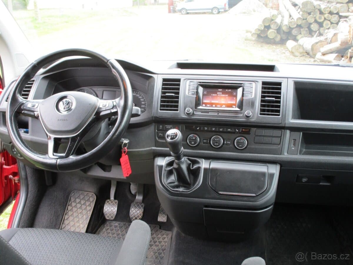 2015 Volkswagen MULTIVAN - 3