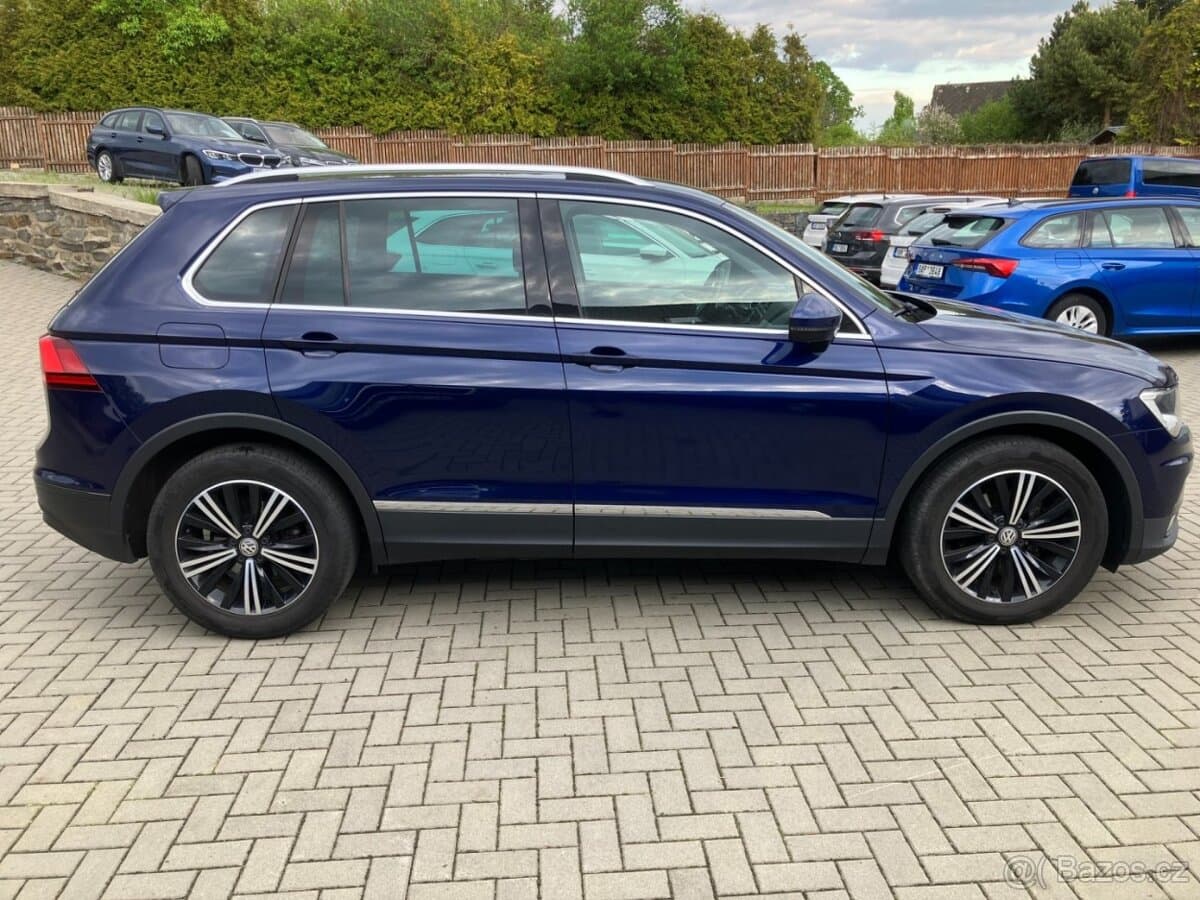 2017 Volkswagen TIGUAN - 3
