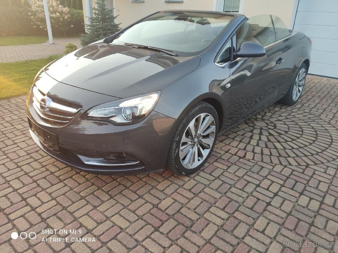 2013 Opel CASCADA - 3