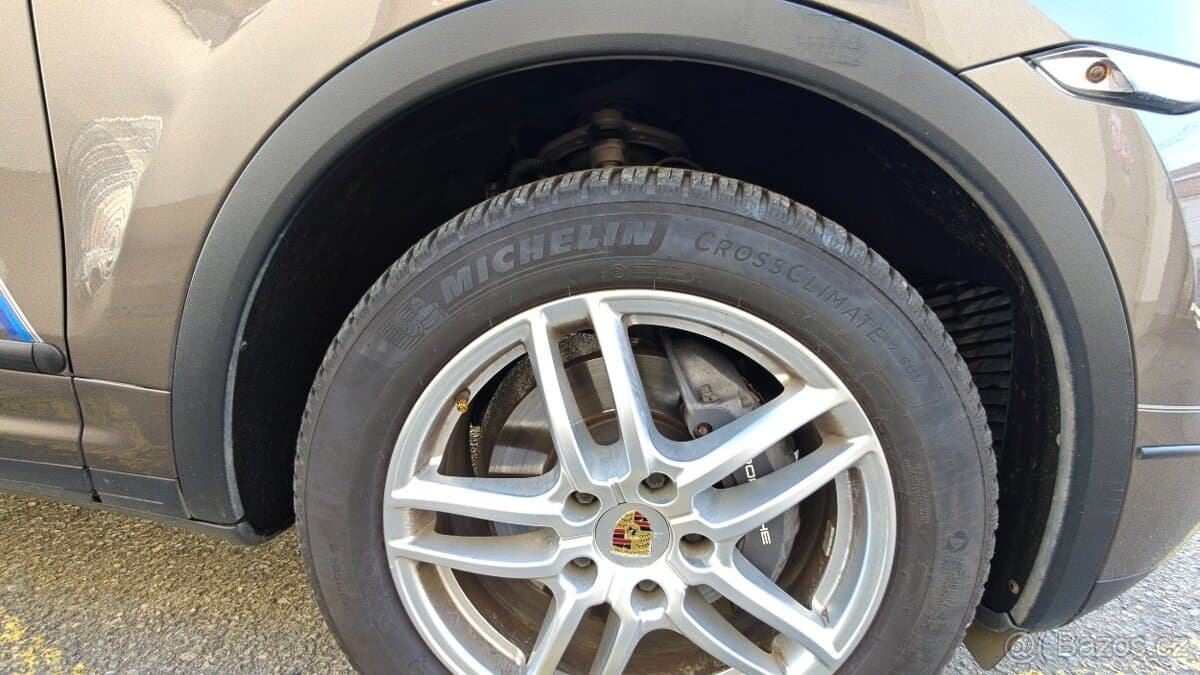 2013 Porsche CAYENNE - 3