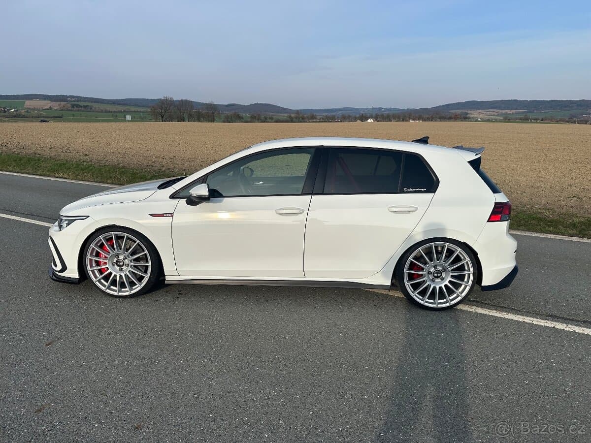 2021 Volkswagen GOLF - 3