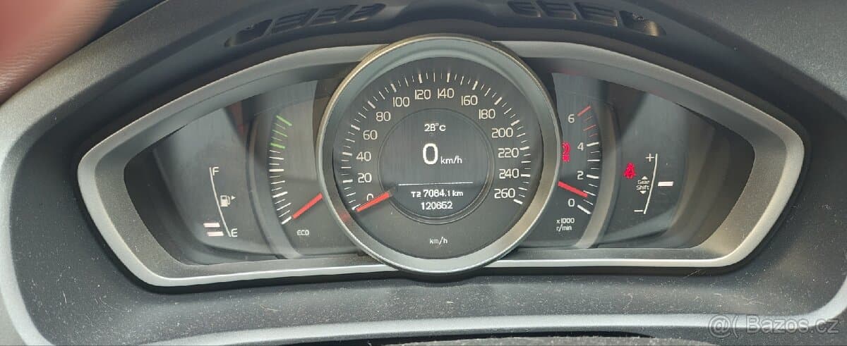 2018 Volvo V40 - 3