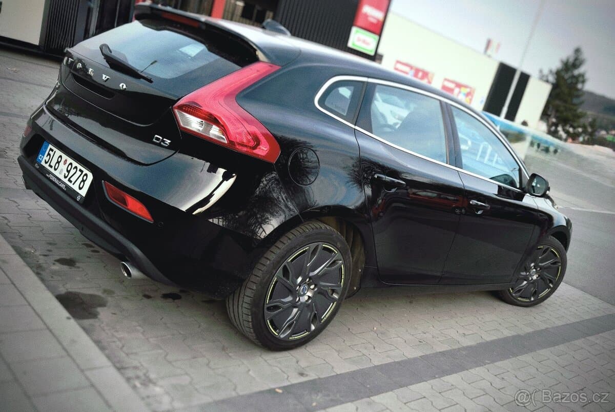2016 Volvo V40 - 3