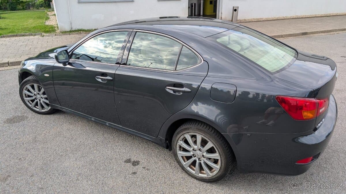 2009 Lexus IS - 3