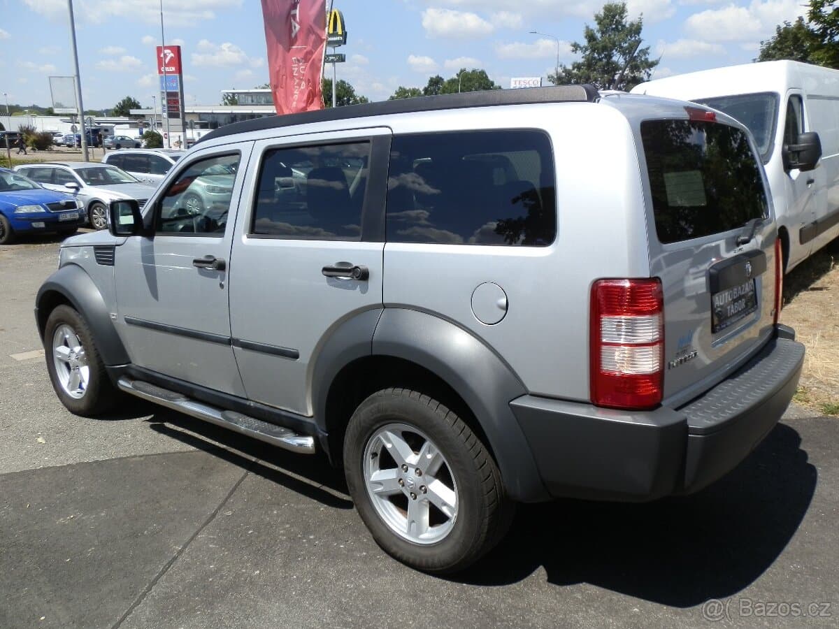 2007 Dodge NITRO - 3