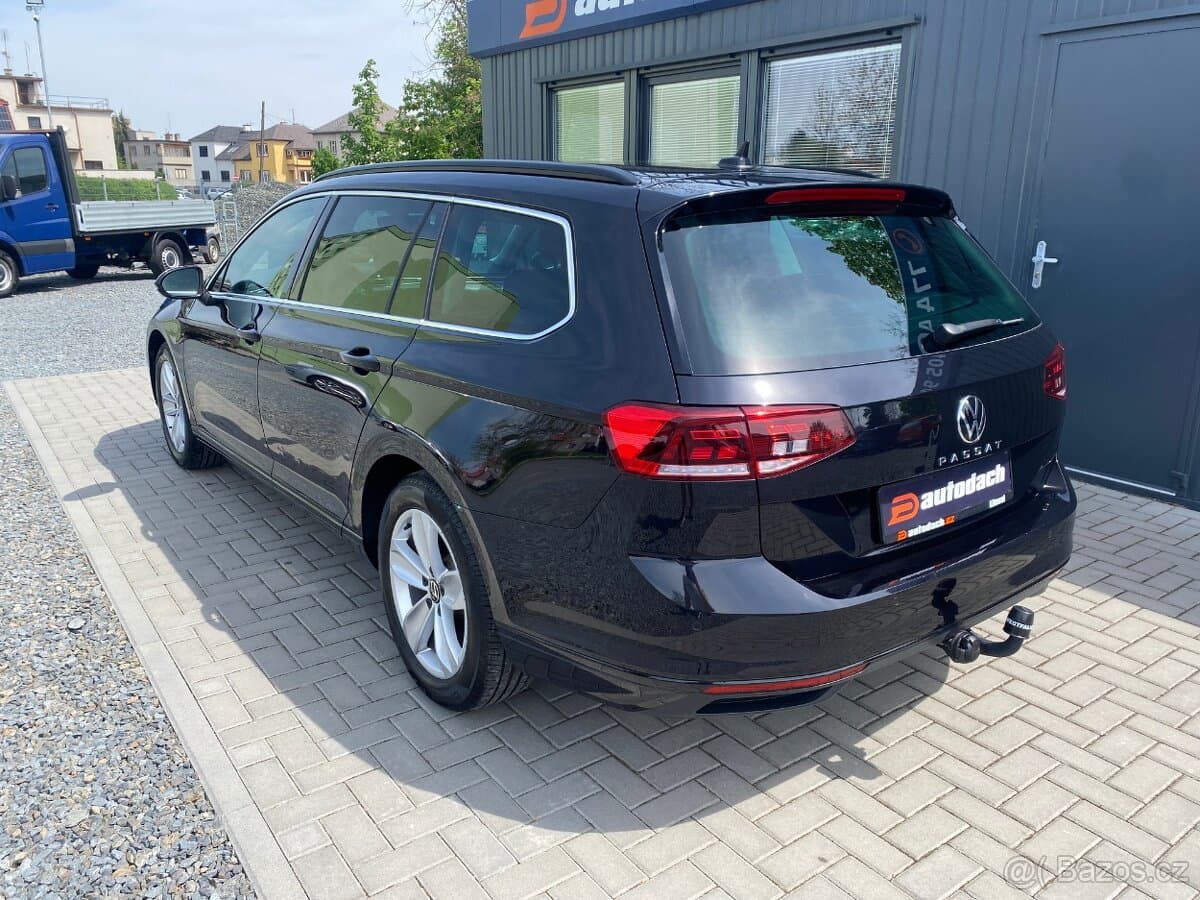 2022 Volkswagen PASSAT - 3