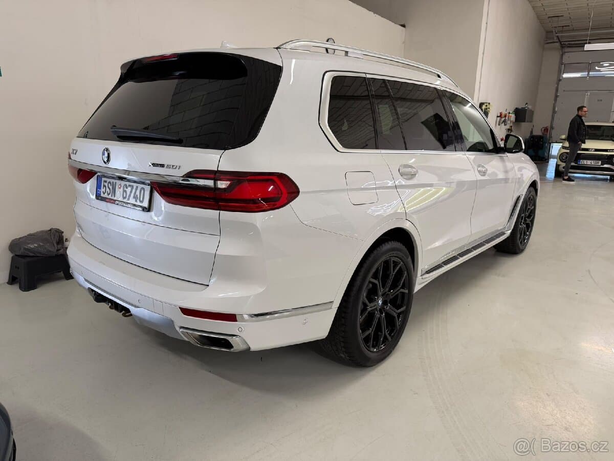 2019 BMW X7 - 3