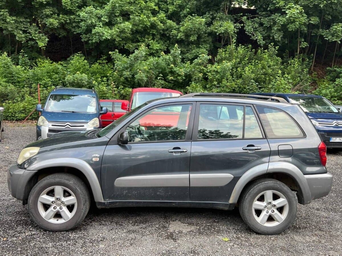 2005 Toyota RAV4 - 3