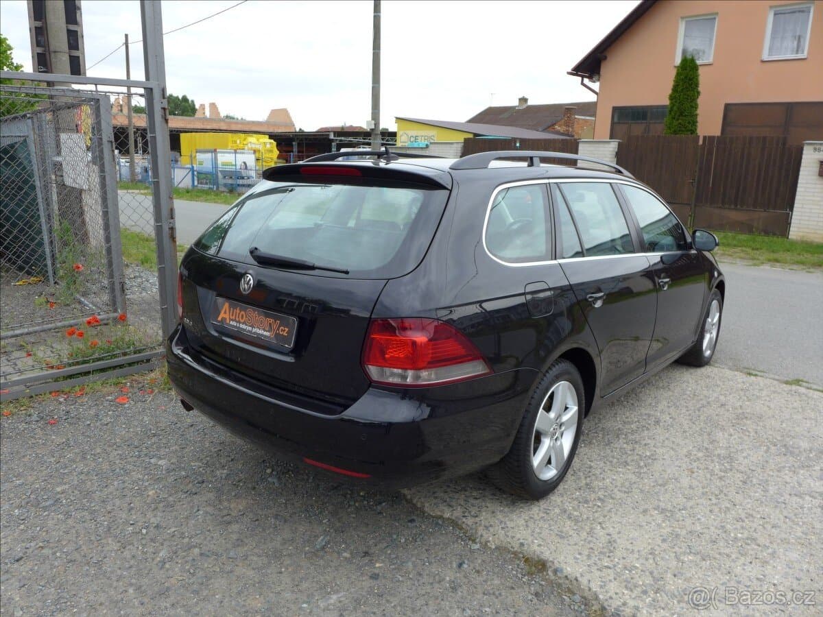 2010 Volkswagen GOLF - 3