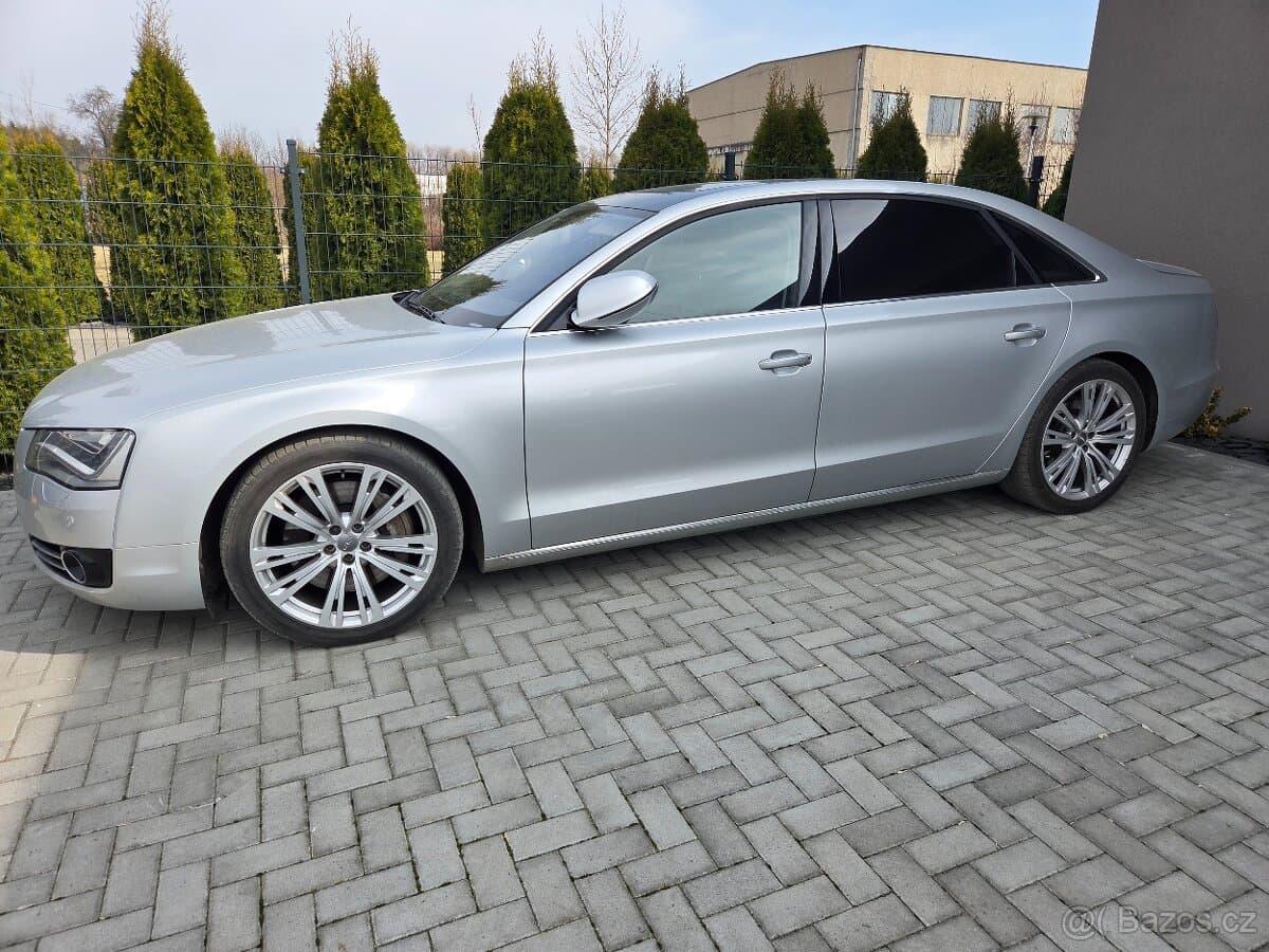 Audi A8 - 3