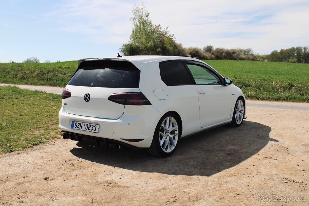 2015 Volkswagen GOLF - 3