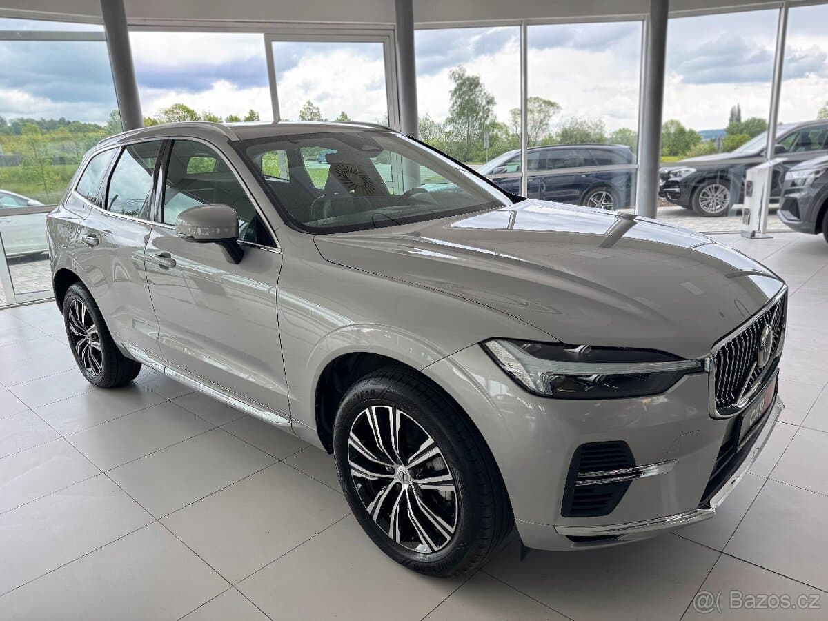 2022 Volvo XC60 - 3