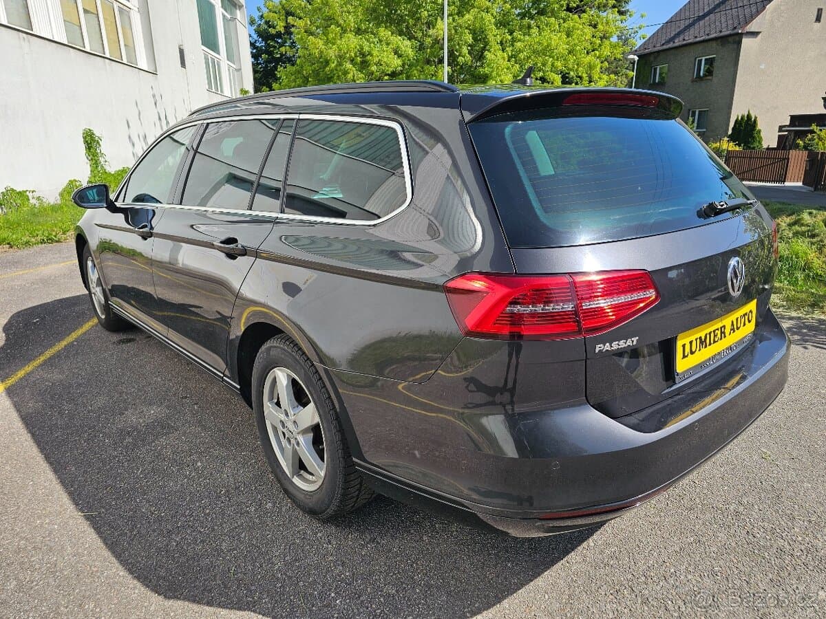 2018 Volkswagen PASSAT - 3