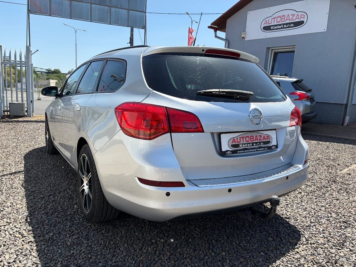 2011 Opel ASTRA - 3