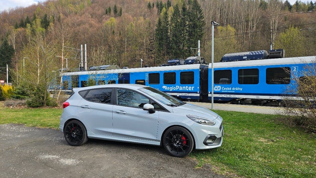 2019 Ford FIESTA - 3